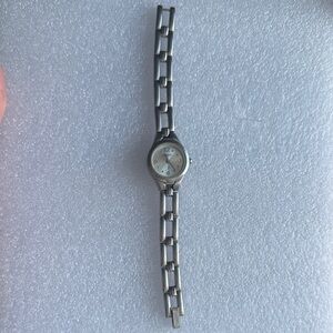 Fossil F2 ES9048 Women Stainless Steel Analog Dial Quartz Genuine Wrist Watch